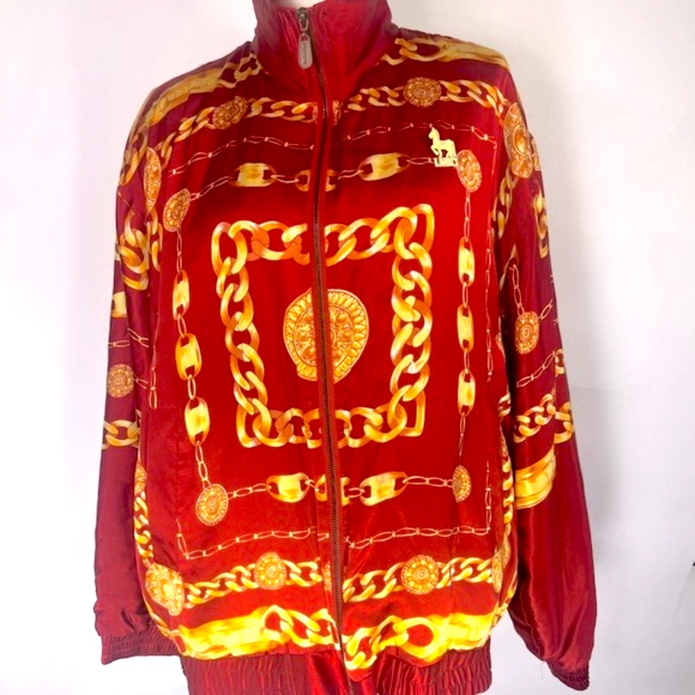 100%Silk bomber jacket Chanel vibes/ gold chain print- size XL Vimtage